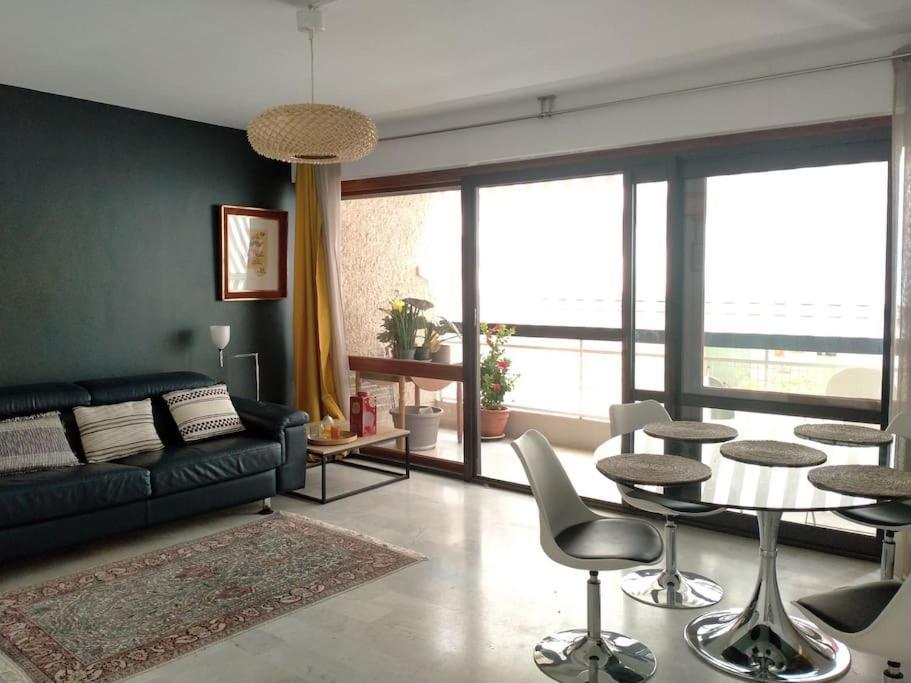 Appartement T3 Plein Centre Saint-Raphael  Bagian luar foto