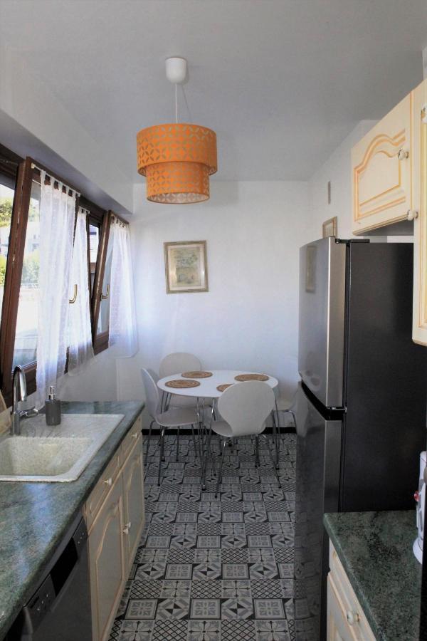 Appartement T3 Plein Centre Saint-Raphael  Bagian luar foto